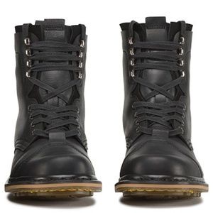 dr martens pier boot